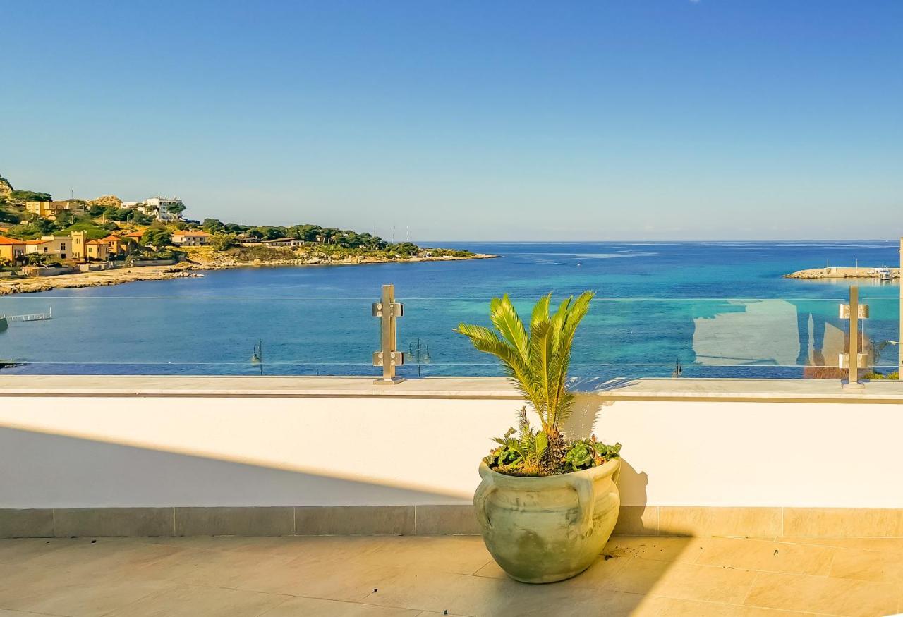 B&B Una Terrazza Sul Golfo Di Sferracavallo Eksteriør bilde